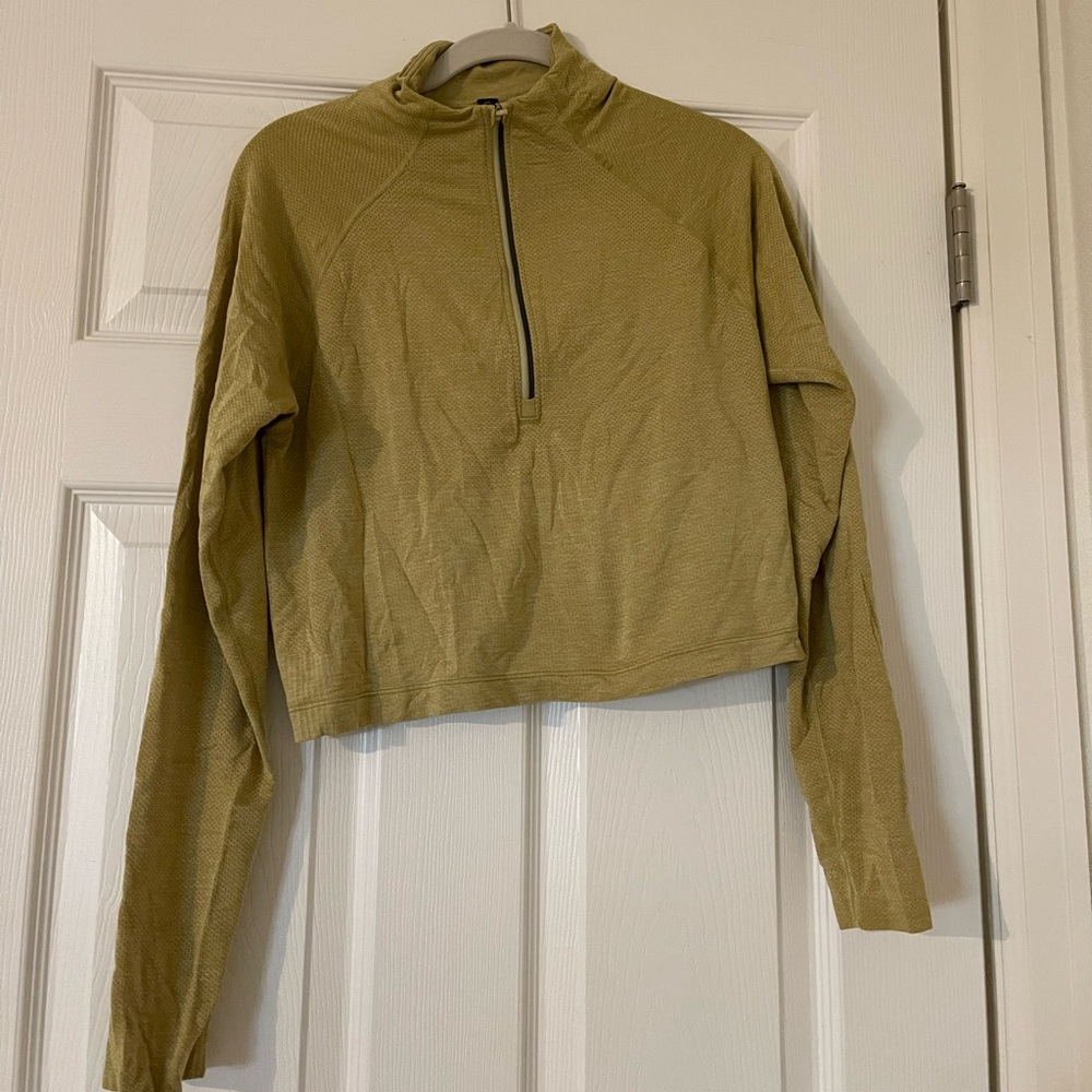 Lululemon Mens metal vent - cropped